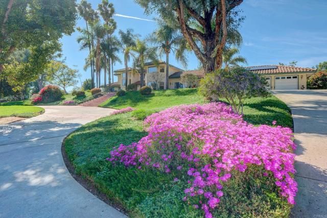 9954 Circa Valle Verde, El Cajon, CA 92021