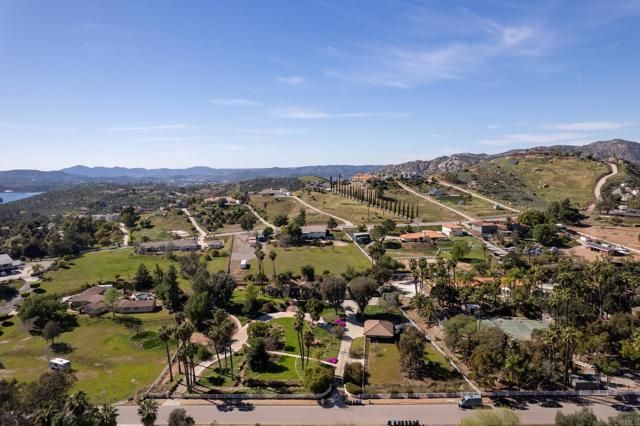 9954 Circa Valle Verde, El Cajon, CA 92021