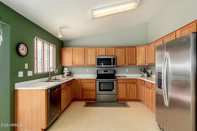 825 W 15TH Lane, Apache Junction, AZ 85120