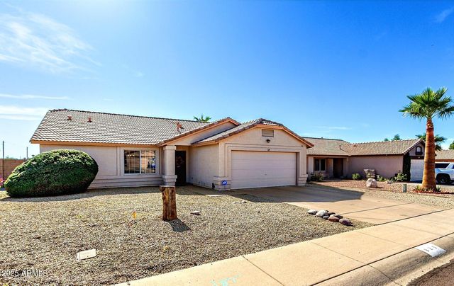 825 W 15TH Lane, Apache Junction, AZ 85120