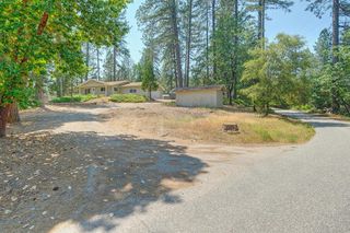 11607 View Dr, Grass Valley, CA 95945