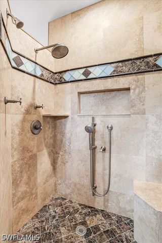 1680 Avion PL, Naples, FL 34104