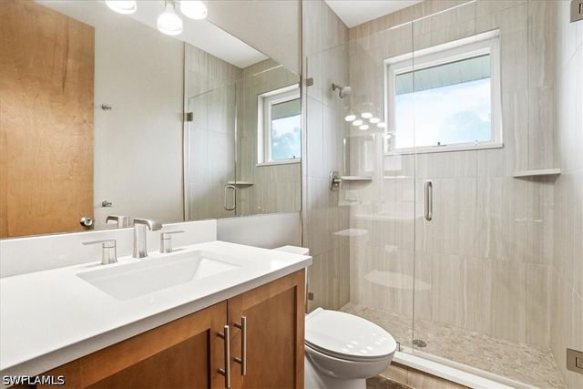 1680 Avion PL, Naples, FL 34104