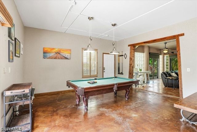 1680 Avion PL, Naples, FL 34104