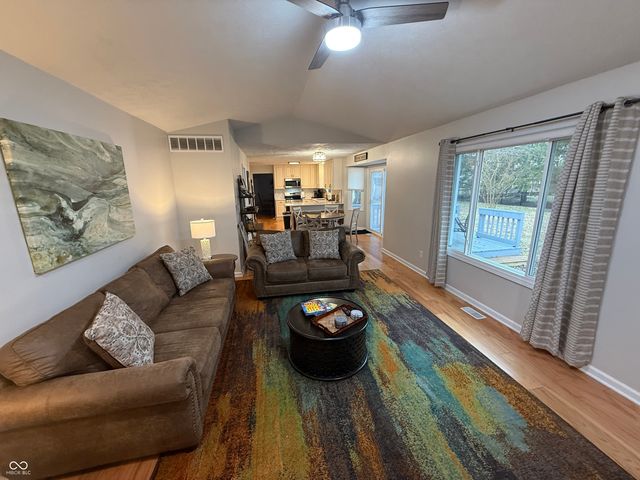 430 Sonhatsett Drive, Westfield, IN 46074