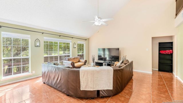 1104 Cardinal, Pleasanton, TX 78064