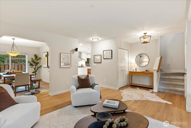 20049 Wallingford Avenue N, Shoreline, WA 98133