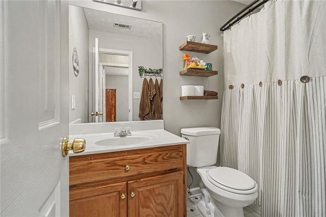 2364 W H Hayes Road, Jefferson, GA 30549