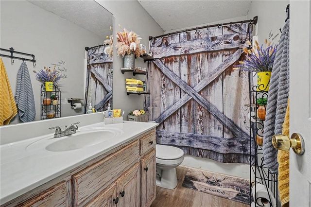 2364 W H Hayes Road, Jefferson, GA 30549
