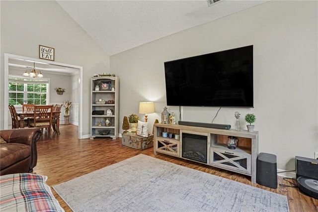 2364 W H Hayes Road, Jefferson, GA 30549