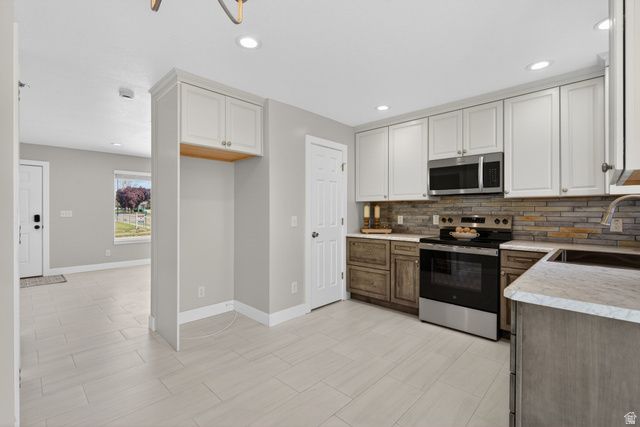 263 W 1675 N, Layton, UT 84041