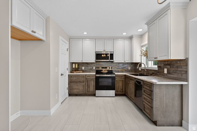 263 W 1675 N, Layton, UT 84041