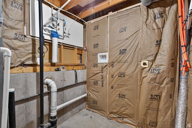 263 W 1675 N, Layton, UT 84041