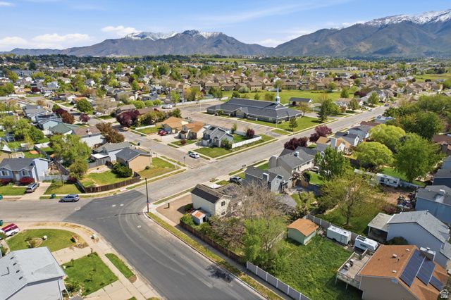 263 W 1675 N, Layton, UT 84041