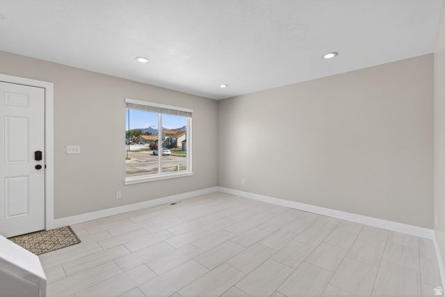263 W 1675 N, Layton, UT 84041