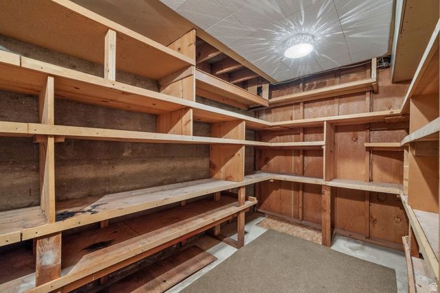 8284 S 745 E, Sandy, UT 84094