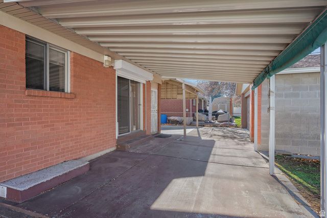 8284 S 745 E, Sandy, UT 84094