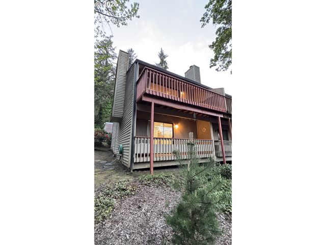 2800 TREETOP Ln, West Linn, OR 97068