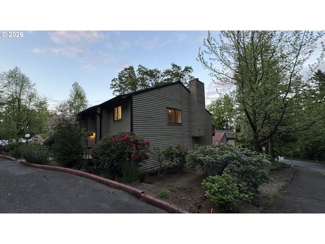 2800 TREETOP Ln, West Linn, OR 97068