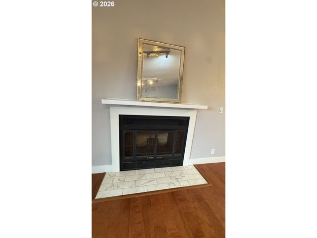 2800 TREETOP Ln, West Linn, OR 97068