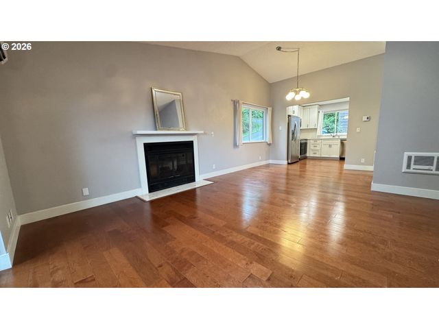 2800 TREETOP Ln, West Linn, OR 97068