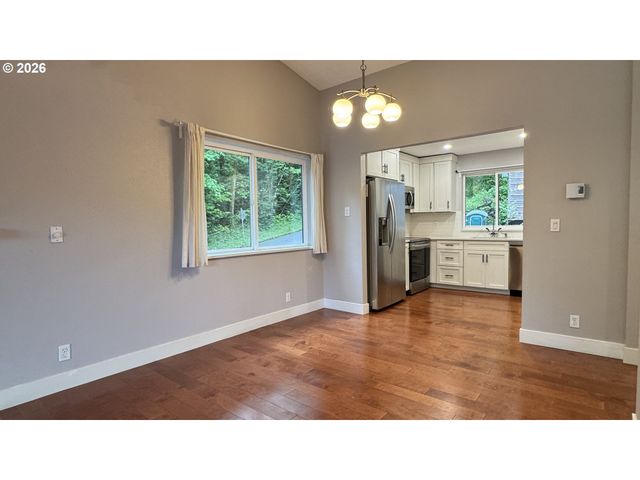 2800 TREETOP Ln, West Linn, OR 97068