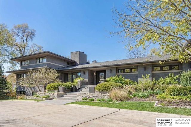 1718 Ridgewood Avenue, Omaha, NE 68124