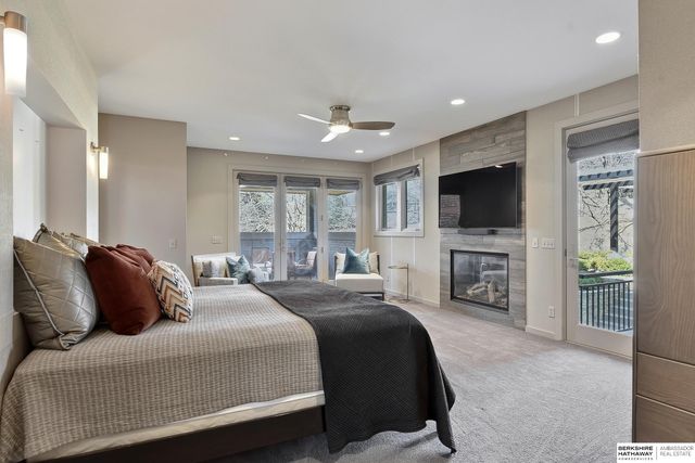 1718 Ridgewood Avenue, Omaha, NE 68124