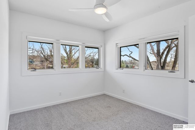 1718 Ridgewood Avenue, Omaha, NE 68124