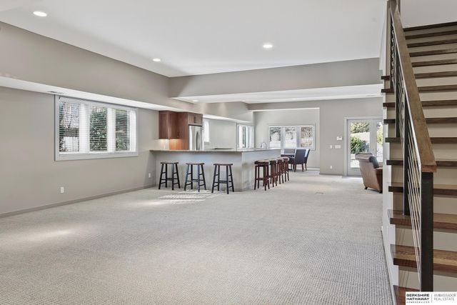 1718 Ridgewood Avenue, Omaha, NE 68124