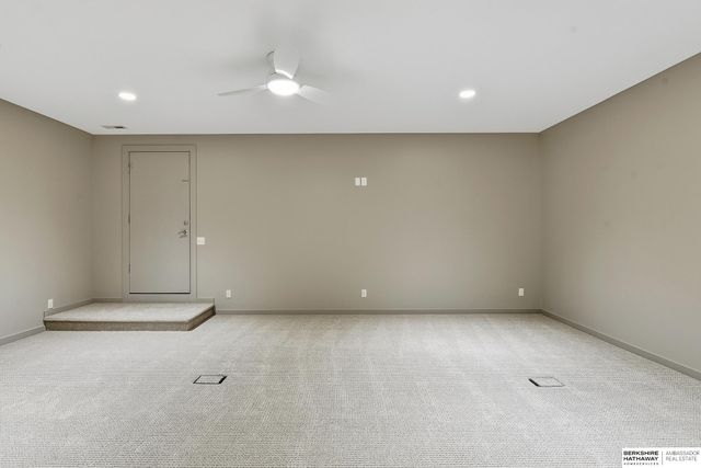 1718 Ridgewood Avenue, Omaha, NE 68124