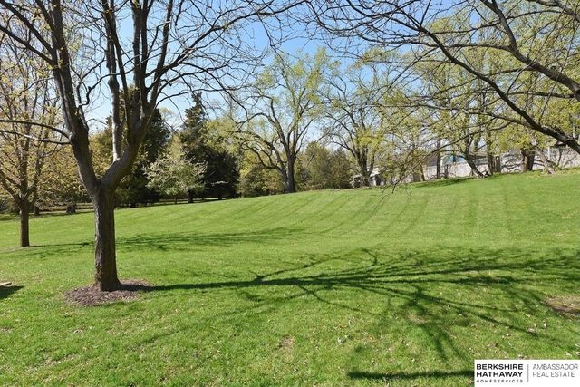 1718 Ridgewood Avenue, Omaha, NE 68124