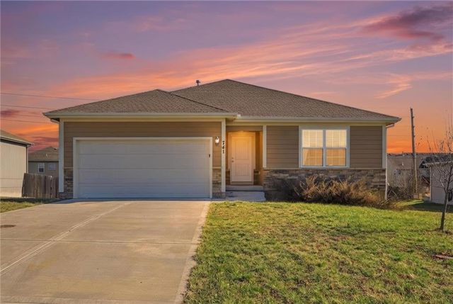 741 S Cypress Street, Gardner, KS 66030