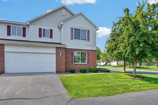 17173 Monroe Street NW, Elk River, MN 55330
