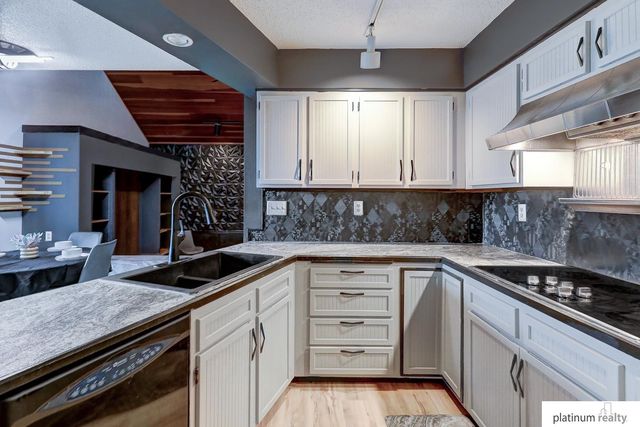 1032 Skyline Drive, Fremont, NE 68025