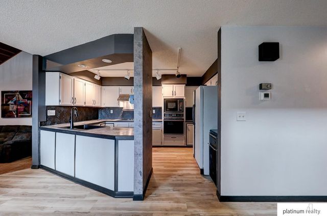 1032 Skyline Drive, Fremont, NE 68025