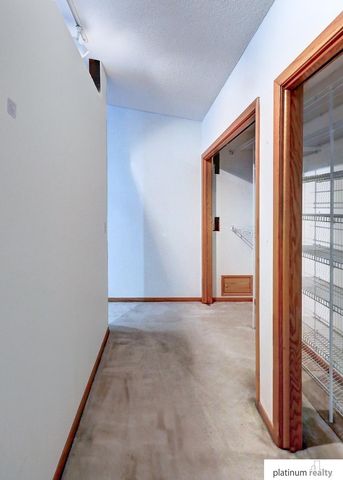 1032 Skyline Drive, Fremont, NE 68025