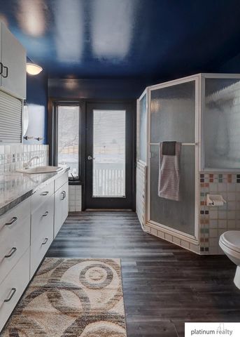 1032 Skyline Drive, Fremont, NE 68025