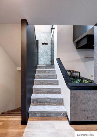 1032 Skyline Drive, Fremont, NE 68025