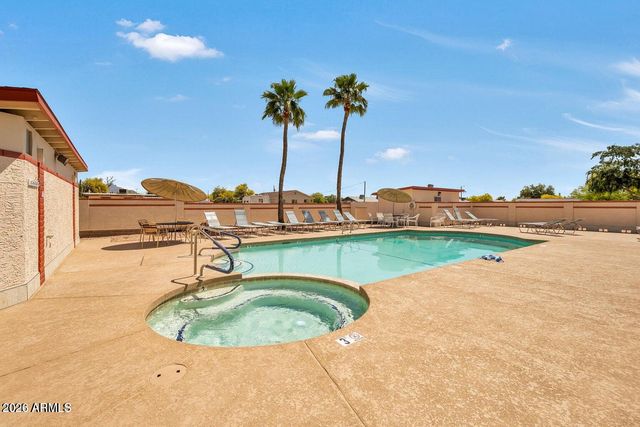455 S DELAWARE Drive 129, Apache Junction, AZ 85120