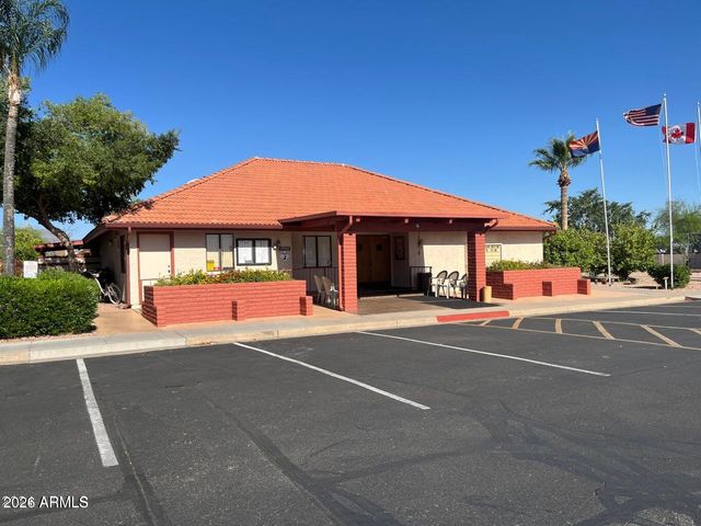 455 S DELAWARE Drive 129, Apache Junction, AZ 85120
