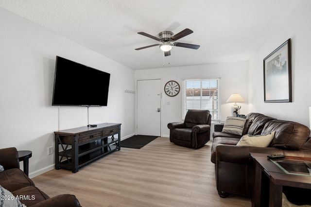 455 S DELAWARE Drive 129, Apache Junction, AZ 85120