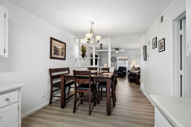 455 S DELAWARE Drive 129, Apache Junction, AZ 85120