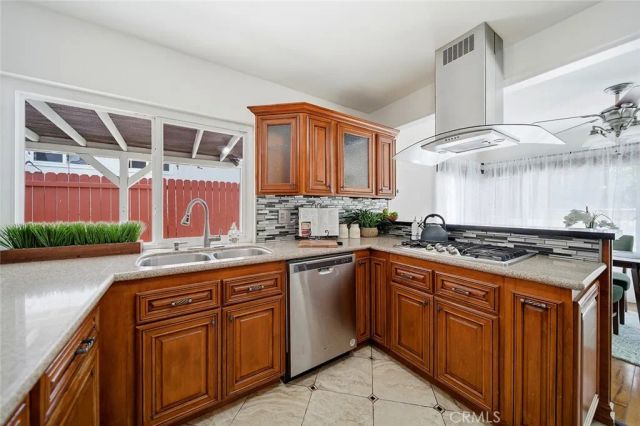 1330 Turquoise, Corona, CA 92882
