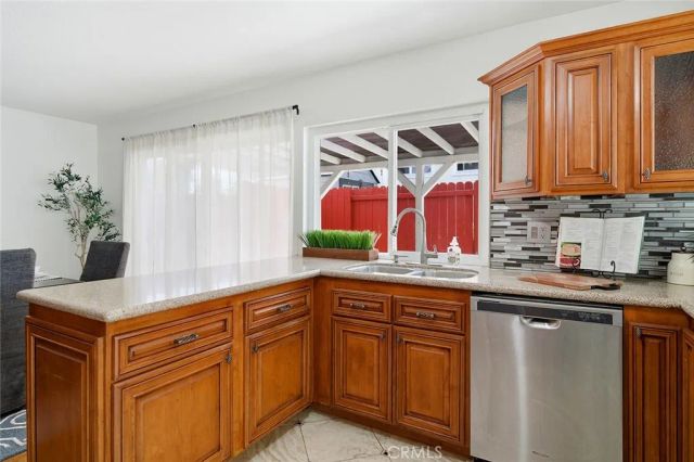 1330 Turquoise, Corona, CA 92882