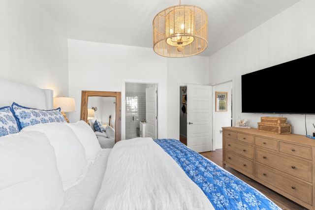 1002 Division St Apt 306, Nashville, TN 37203