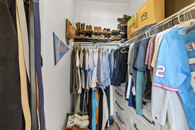 1002 Division St Apt 306, Nashville, TN 37203