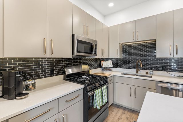 1002 Division St Apt 306, Nashville, TN 37203