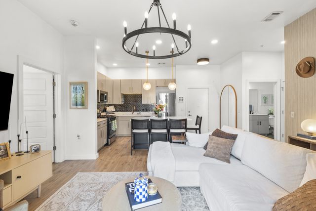 1002 Division St Apt 306, Nashville, TN 37203