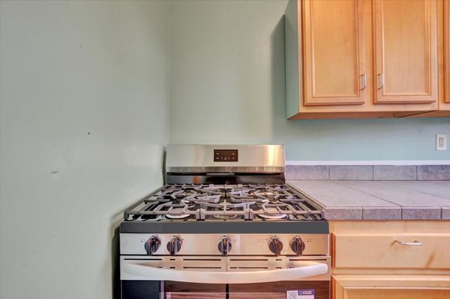 618 Walsh St, Grass Valley, CA 95945